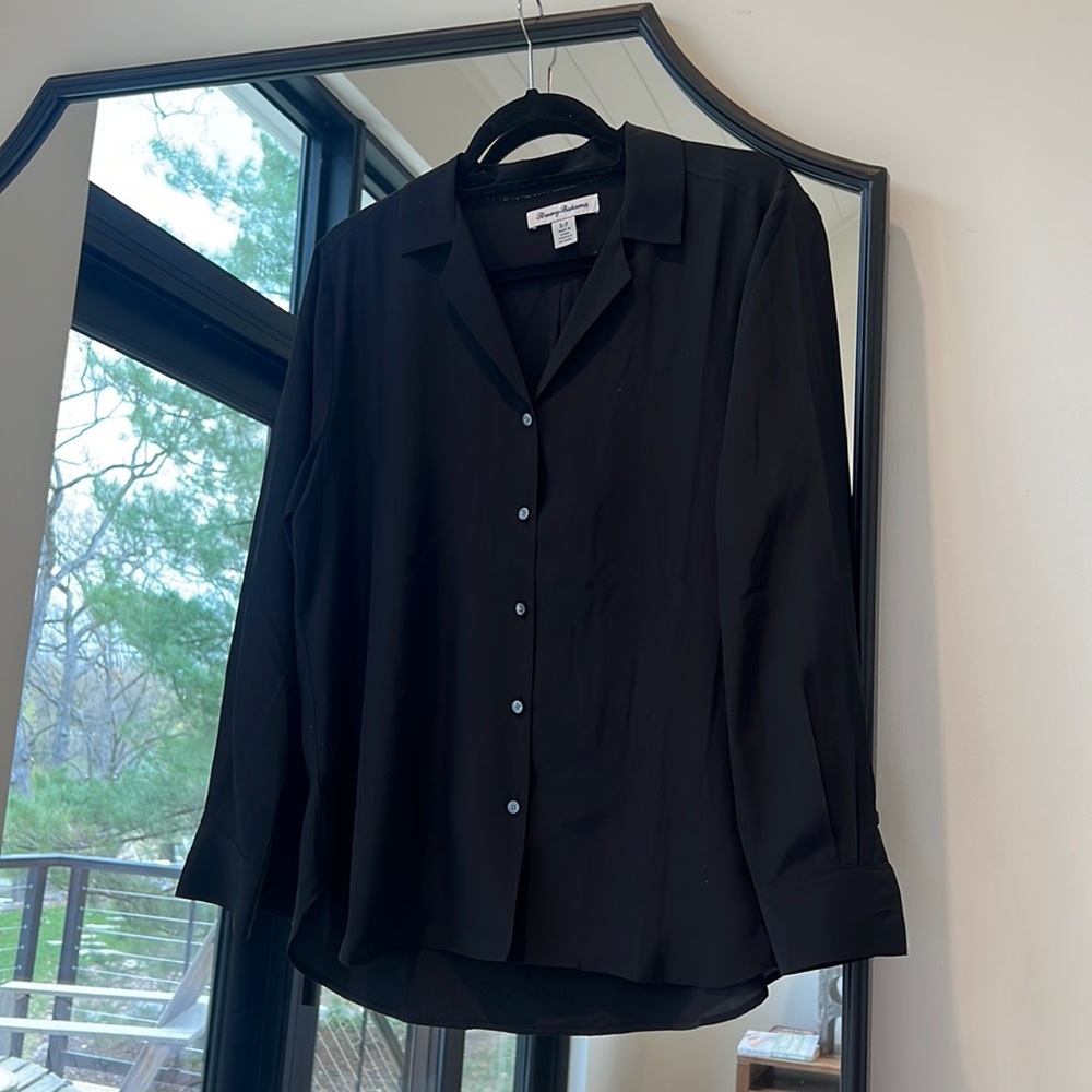 Tommy Bahama 100 percent silk blouse S